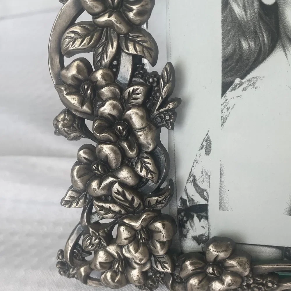 N/A elegant silver